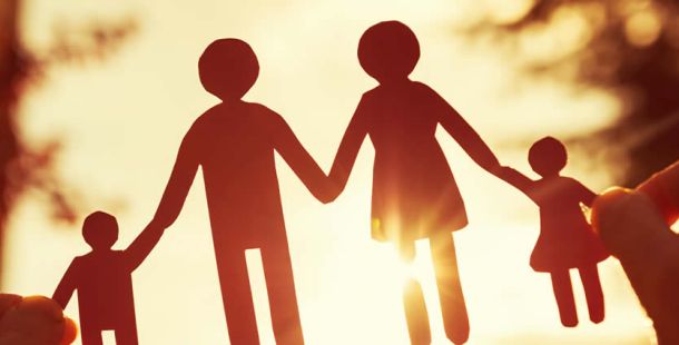 Il calendario dei legami: “Natale con i tuoi, Pasqua con chi vuoi.”