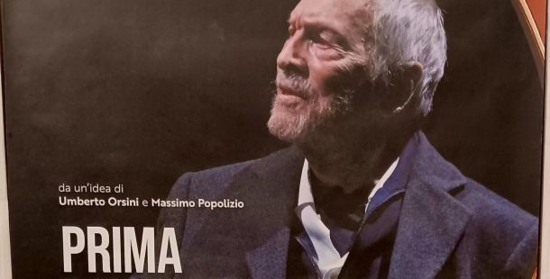 GRANDE TEATRO E VOCI TRA GLI ALBERI