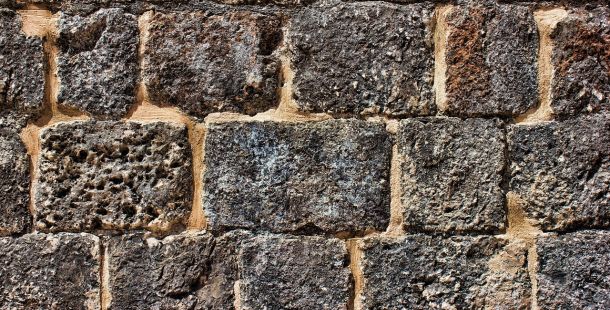 Per certi Versi / Piangono i muri