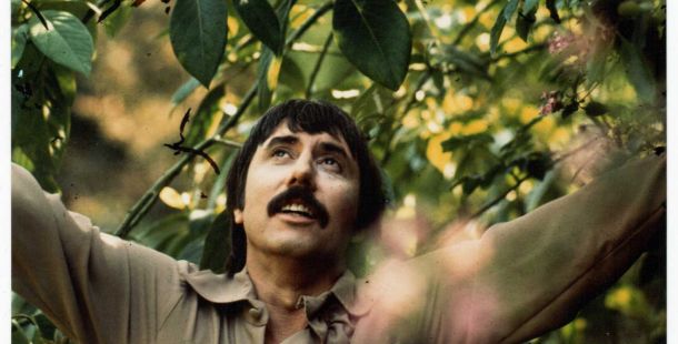 Lee_Hazlewood_Garden_Courtesy_of_Mark_Pickerel