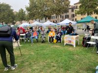 Maratona della lumaca alla Festa del volontariato 2025. Camminare insieme al ritmo dei tamburi