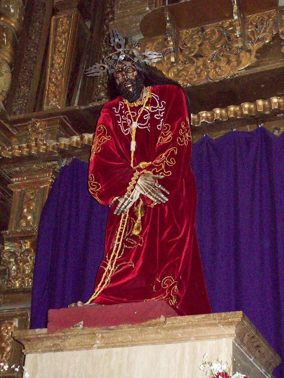 Non sorridete, gli spari sopra sono per voi