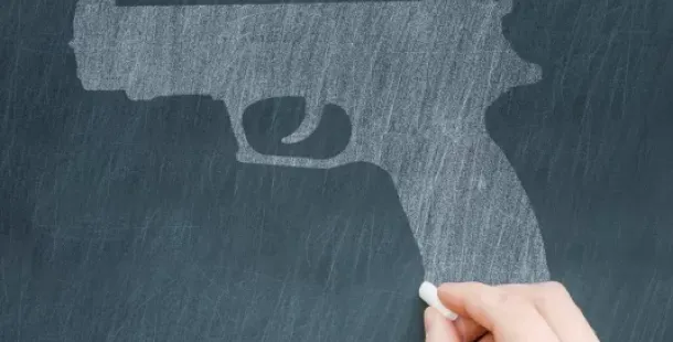 Armi e Scuola: la modernità tecnologica accelera il tramonto dell’Occidente?