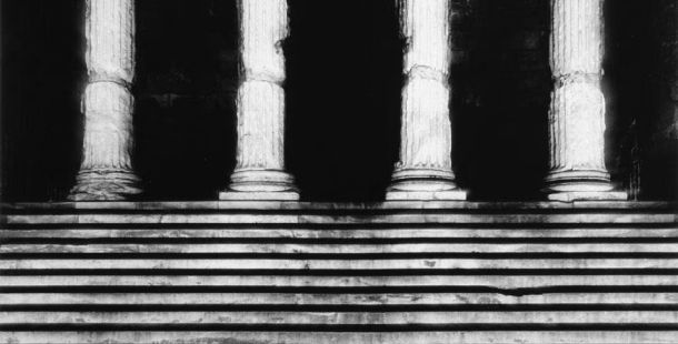 Gli Alburni e la metafisica (concreta) di Massimo Cacciari e Mimmo Jodice