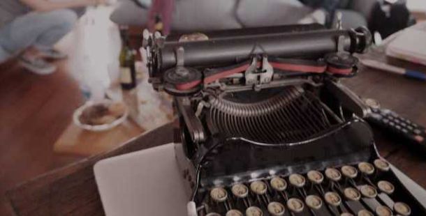 FE-It redazione con macch da scrivere