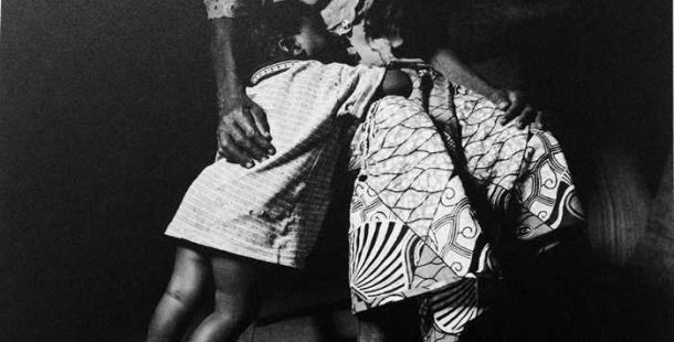 foto-mostra-volti-donne-bar-381-storie-da-gustare-piazza-corelli-ferrara