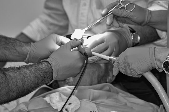 chirurgia assistenza aiuto emergenza