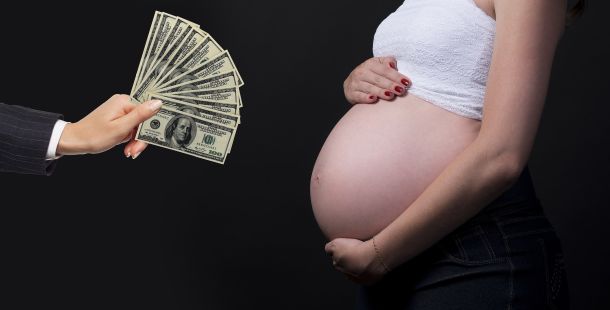 Maternità surrogata, utero in affitto