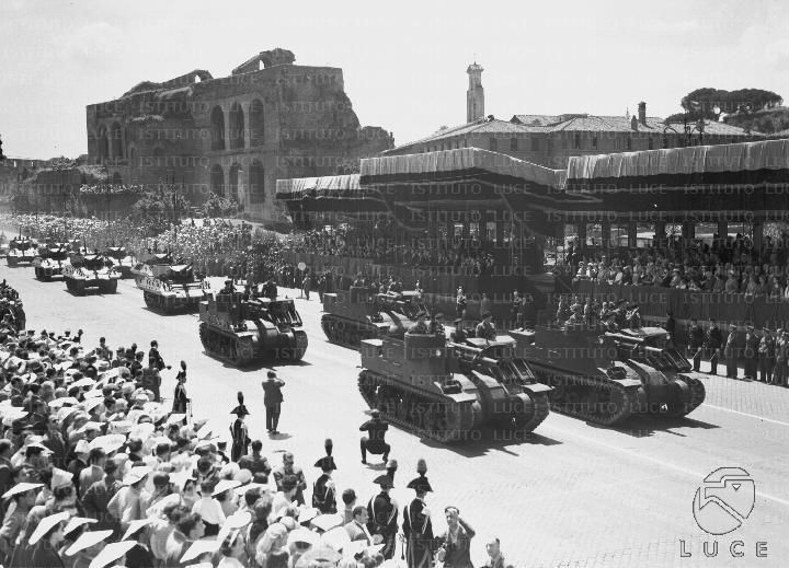 sfilata mezzi militari