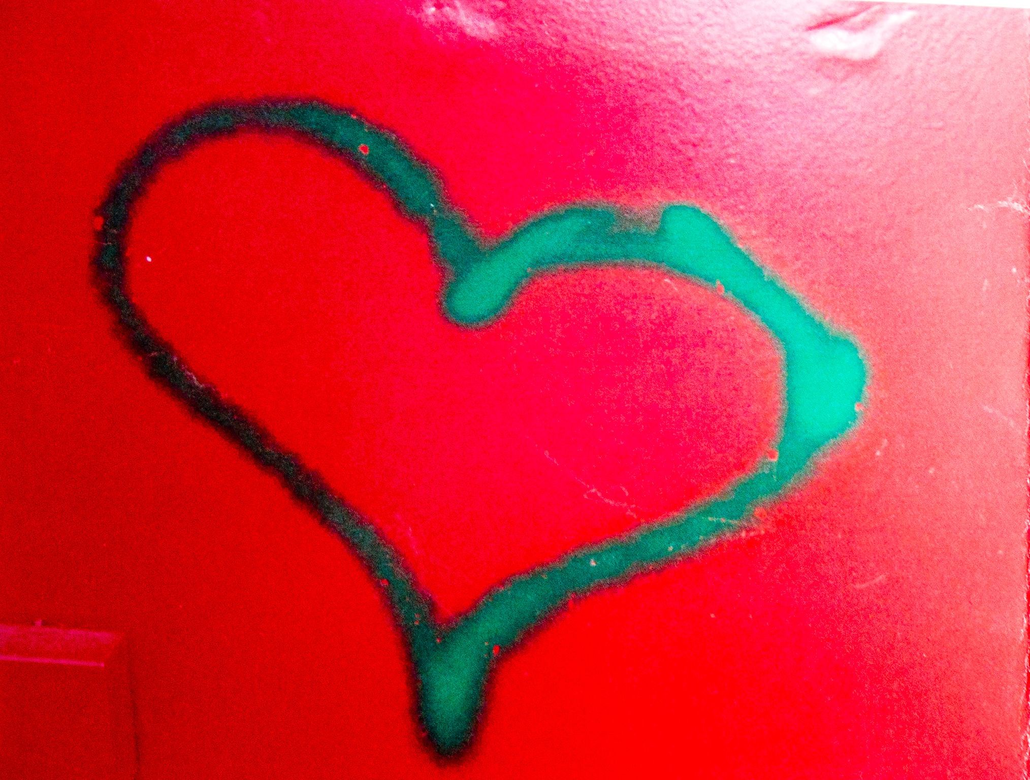 l'arte che cura voglio dirlo a tutta la città la forma inconfondibile del cuore