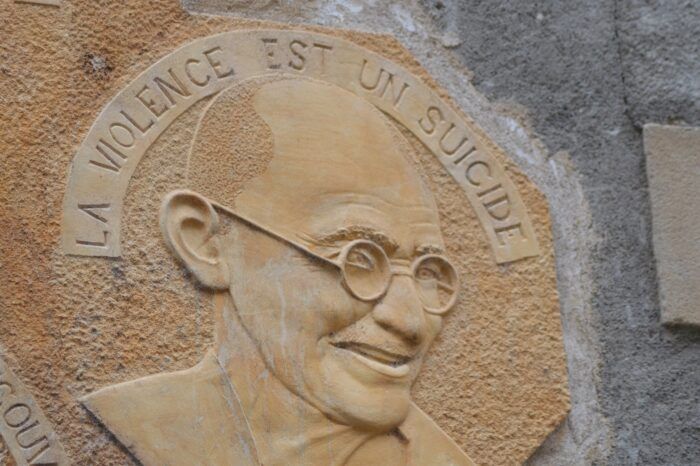 Gandhi nonviolenza