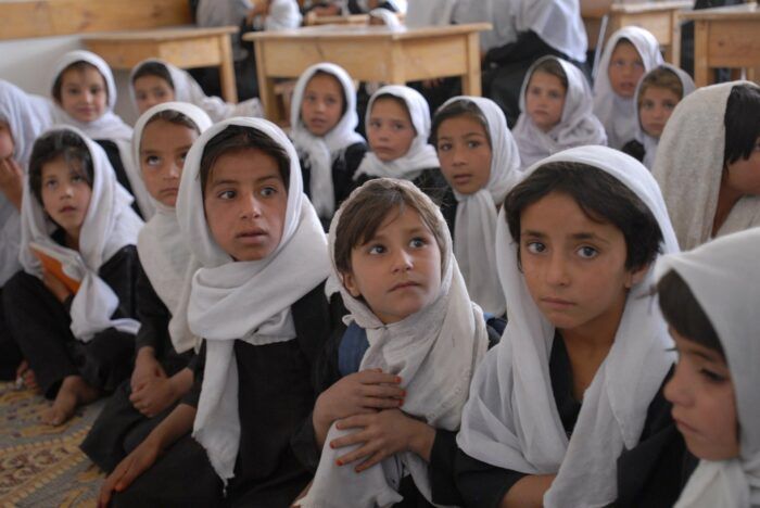 afghanistan scuola ragazze