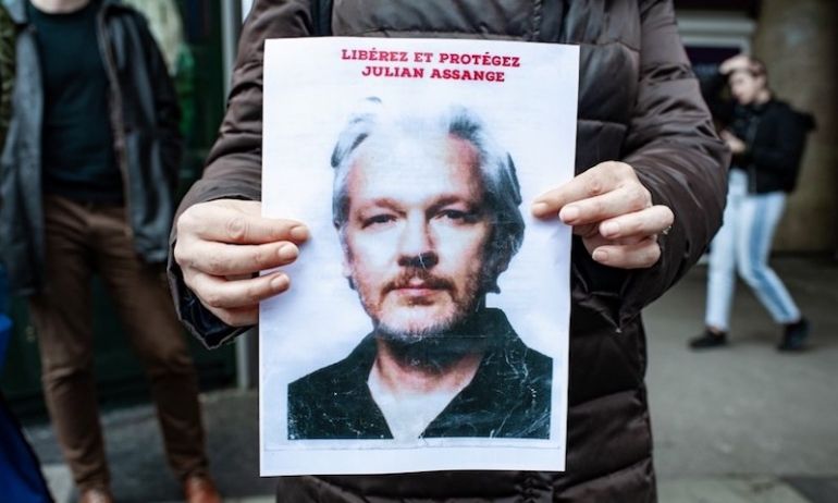 julian assange