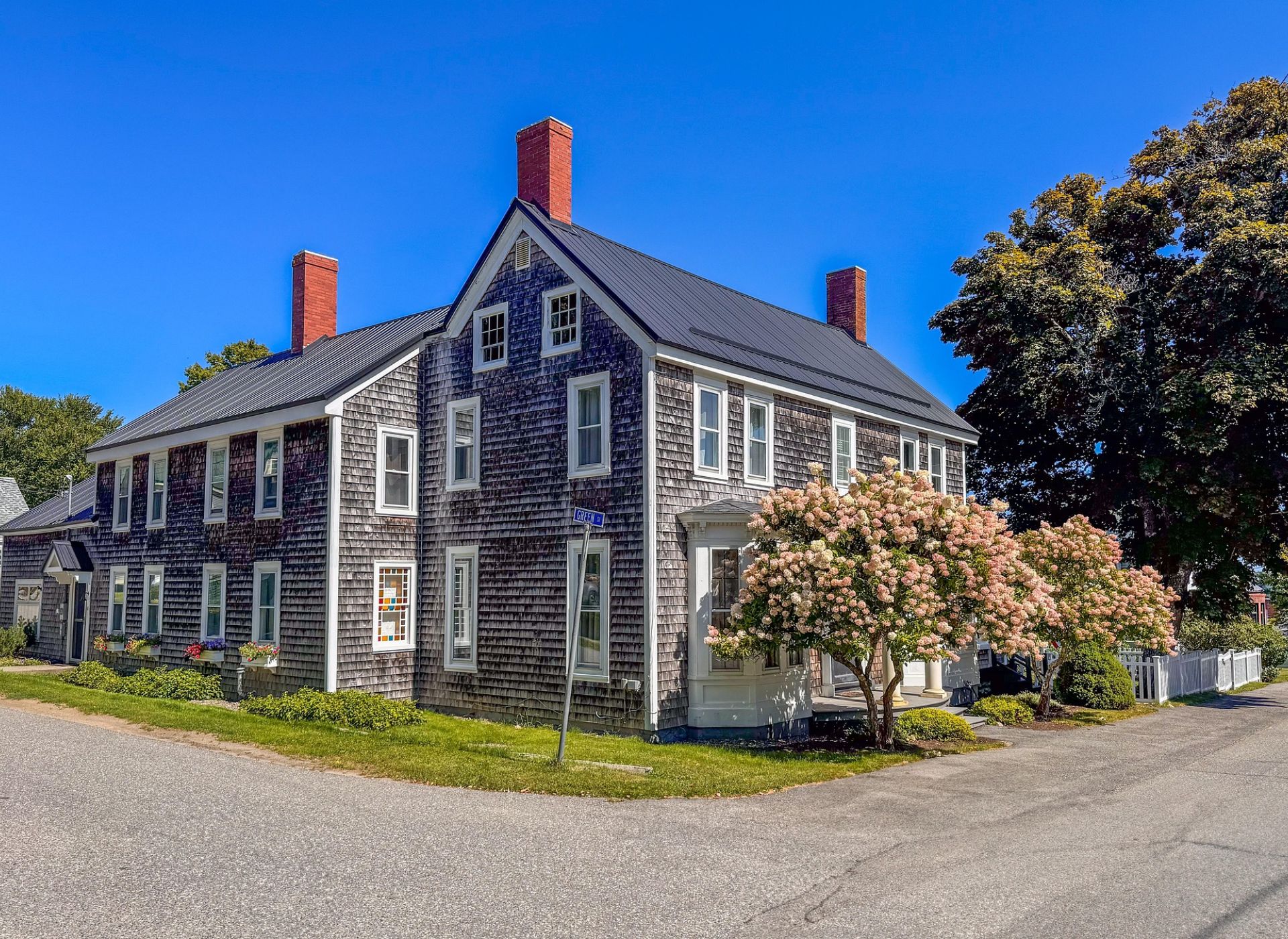 vite di carta l'ultimo libro di elisabeth strout raccontami tutto
