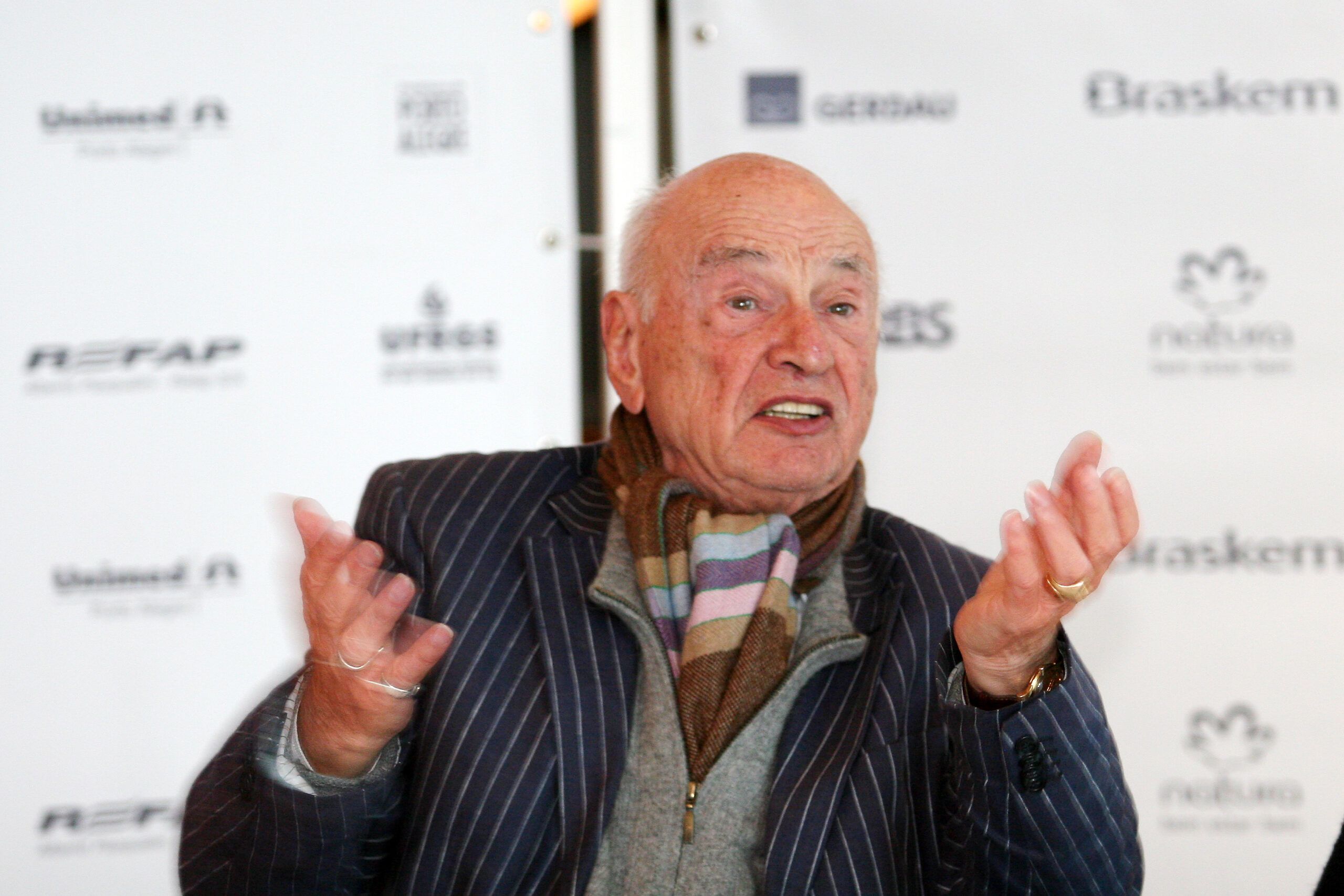 Edgar Morin: Lo spettro russo e il degrado delle democrazie