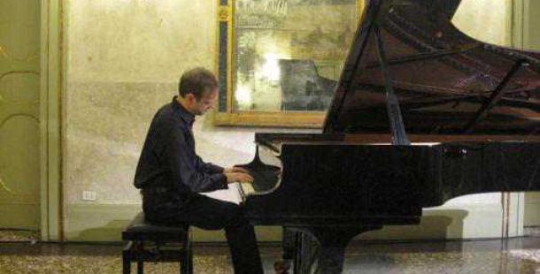 simone-ferraresi