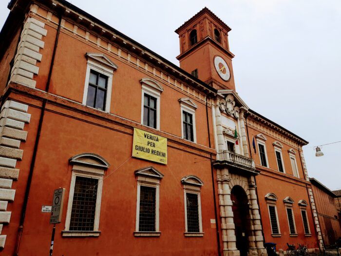 palazzo paradiso, biblioteca ariostea. giulio regeni
