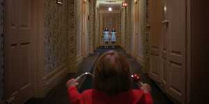 gemelle-shining-stanley-kubrick-mostra-foto-casa-ariosto-giallo-noir-perturbante