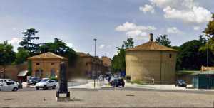 giorgio-de-chirico-rotonda-piazzale-san-giovanni-ferrara