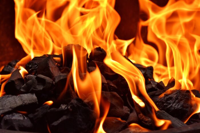 falò fiamme fuoco