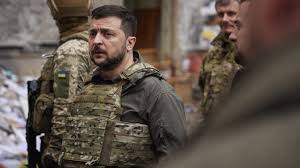 Zelensky cambi rotta: dal conflitto militare (perdente) alla resistenza civile nonviolenta