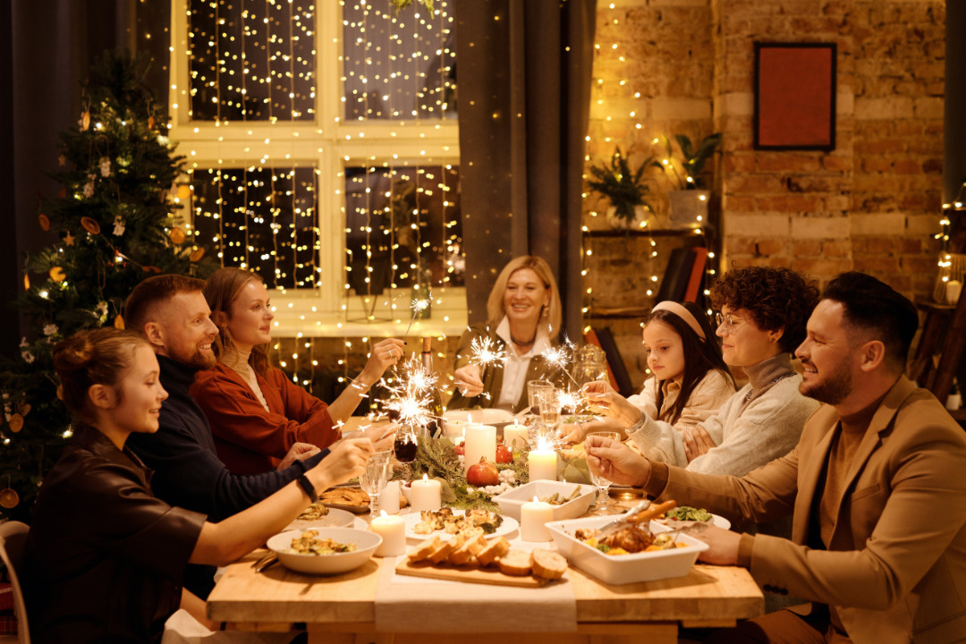 Natale e il peso dello sguardo: come difendere corpo e desiderio 