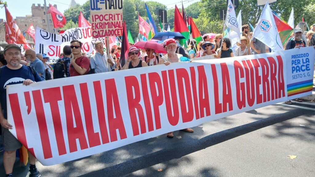 Quando la propaganda bellicista arriva nelle scuole