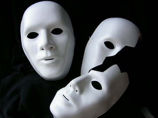 senza maschera