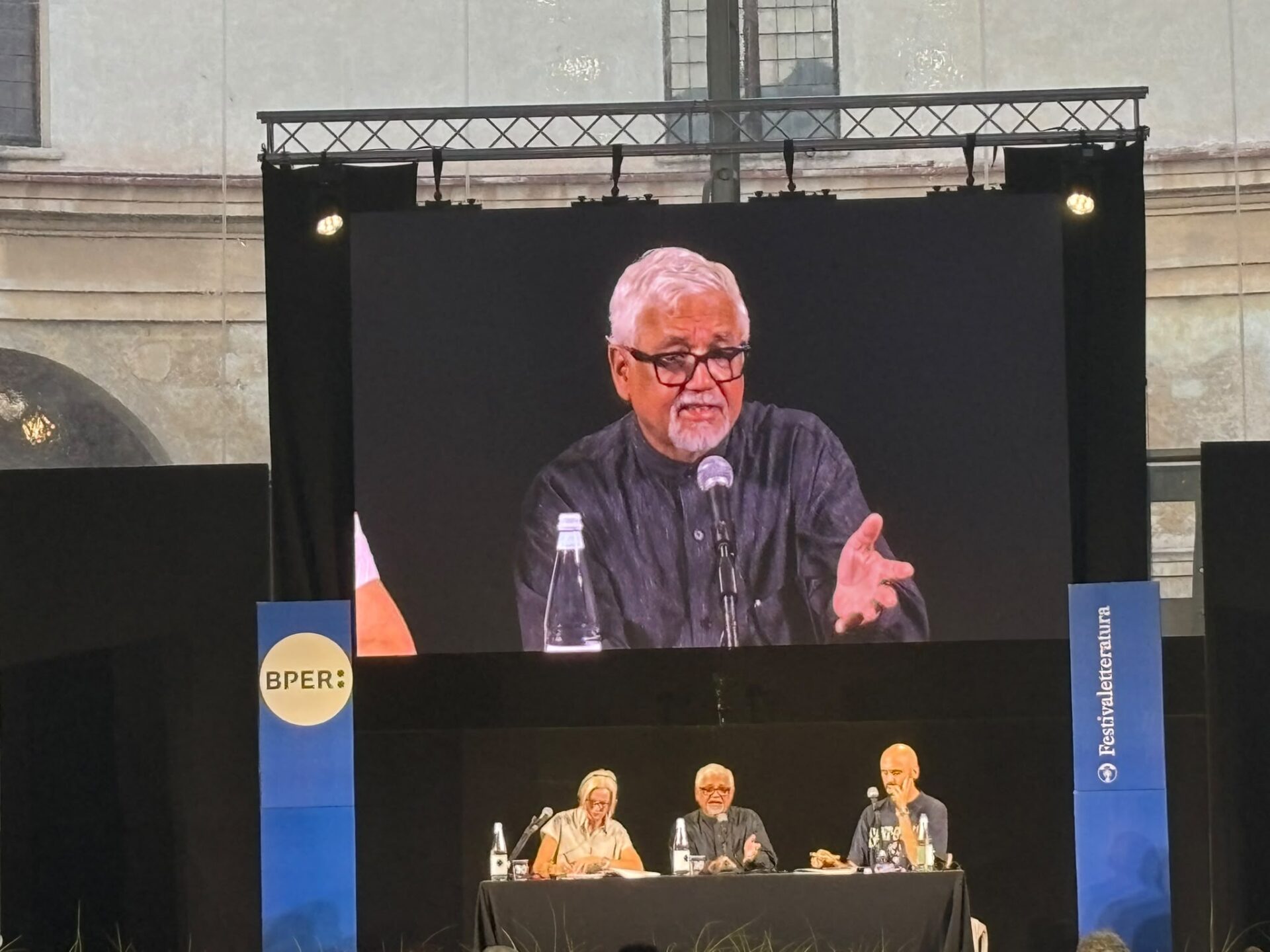 vite di carta Amitav Gosh a Festivaletteratura edizione 2026
