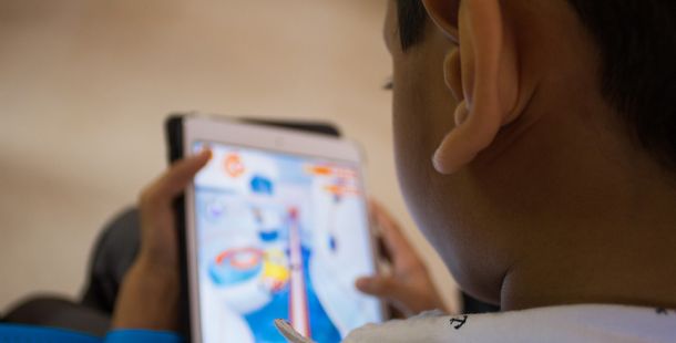 "E-state Responsabili":10 consigli per proteggere i minori nel mondo digitale