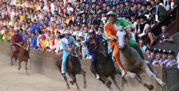 palio ferrara cavalli