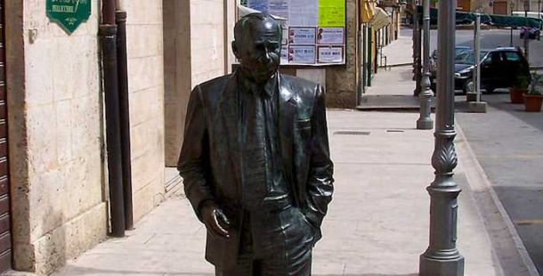 statua sciascia