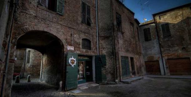 piazzetta-bartolucci-casa-bottega-bastianino-ferrara