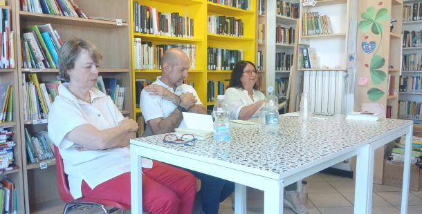 vite di carta presentazione "La Tequila nera e altre poesie feline"