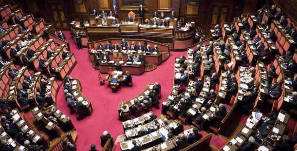 Decreti legge e voti di fiducia, il governo svuota la democrazia
