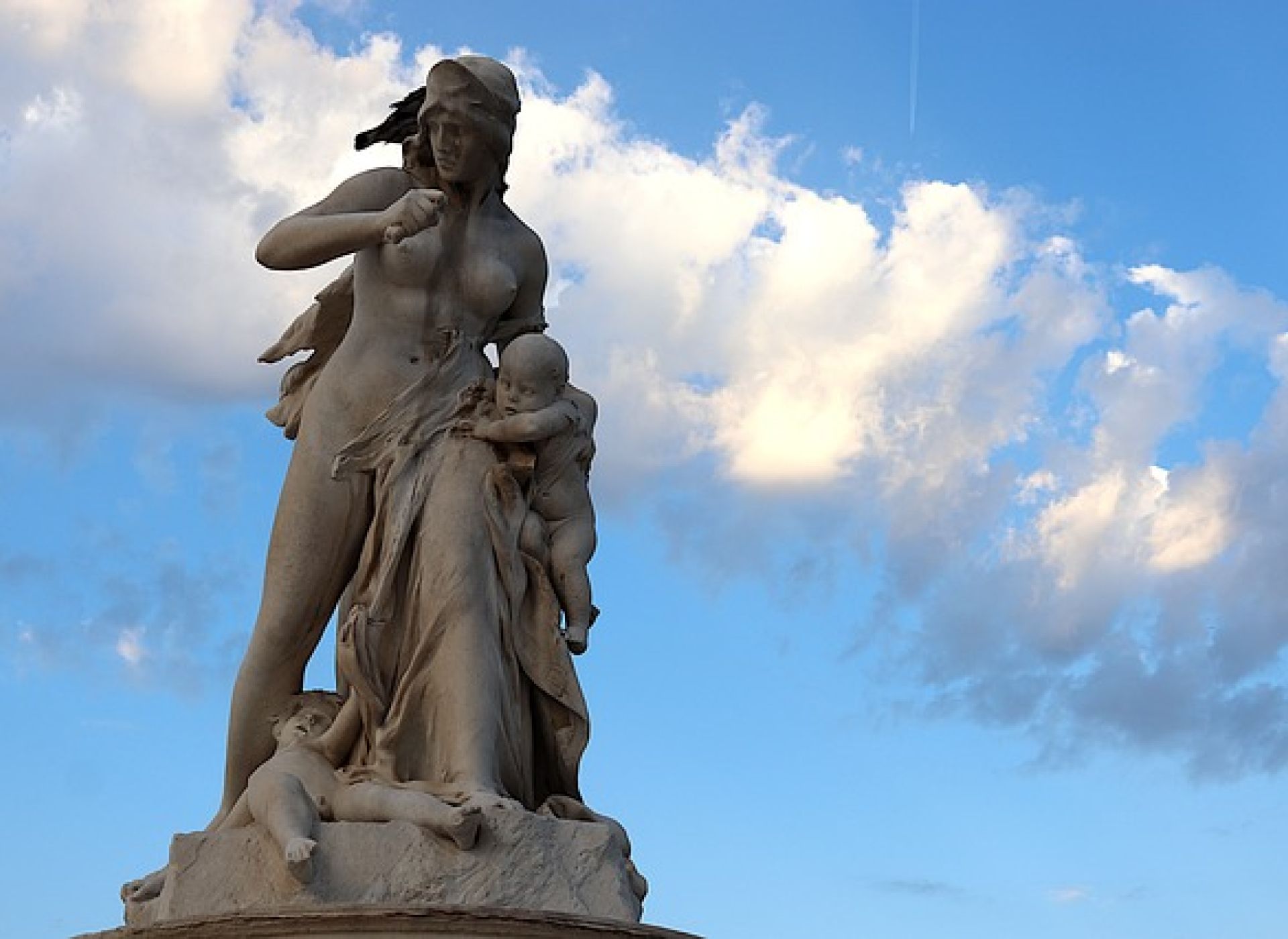 Vite di carta. Mostruosa mente Medea