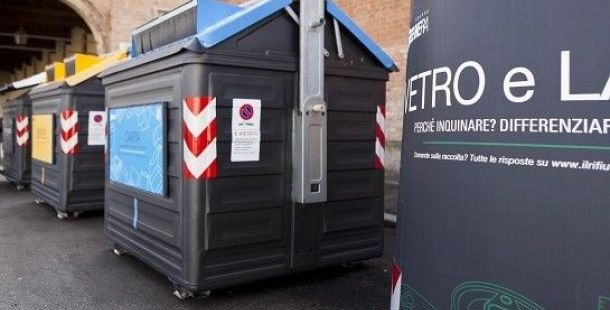 Il Comune di Ferrara con un colpo di mano di mezza estate impone la privatizzazione del servizio rifiuti