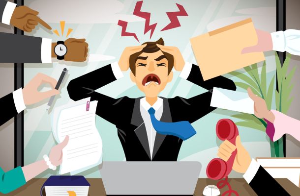 Banche, dipendenti e clienti sotto pressione