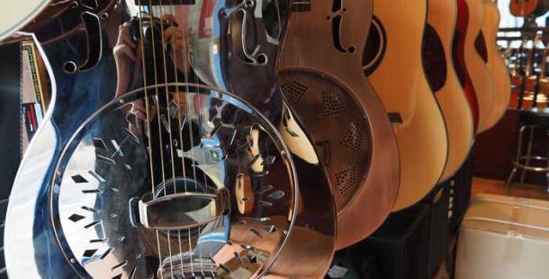 chitarre-guitars-giorgia-mazzotti