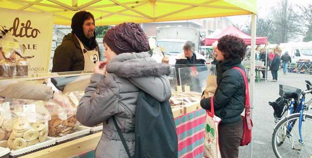 mercato - biologico - frutta - verdura - acquedotto - ferrara - immaginario
