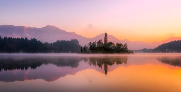 chiesa alba lago
