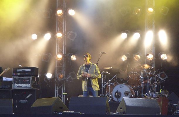 Le lacrime d'argento di un salice piangente. Il volo dei Verve 0ltre le nuvole del Britpop