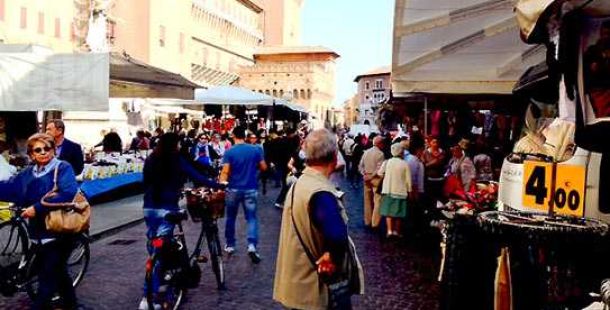 mercato-castello