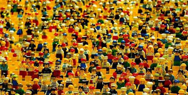 lego-folla