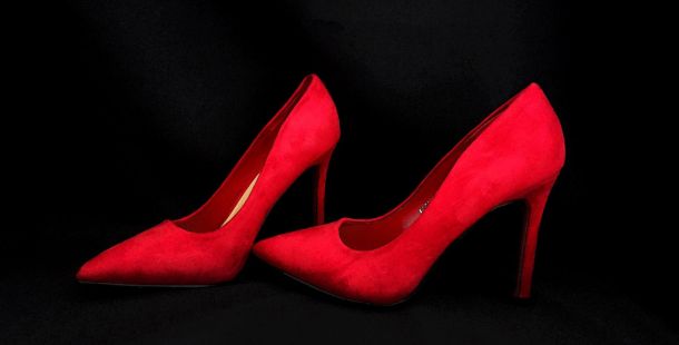 le scarpe rosse
